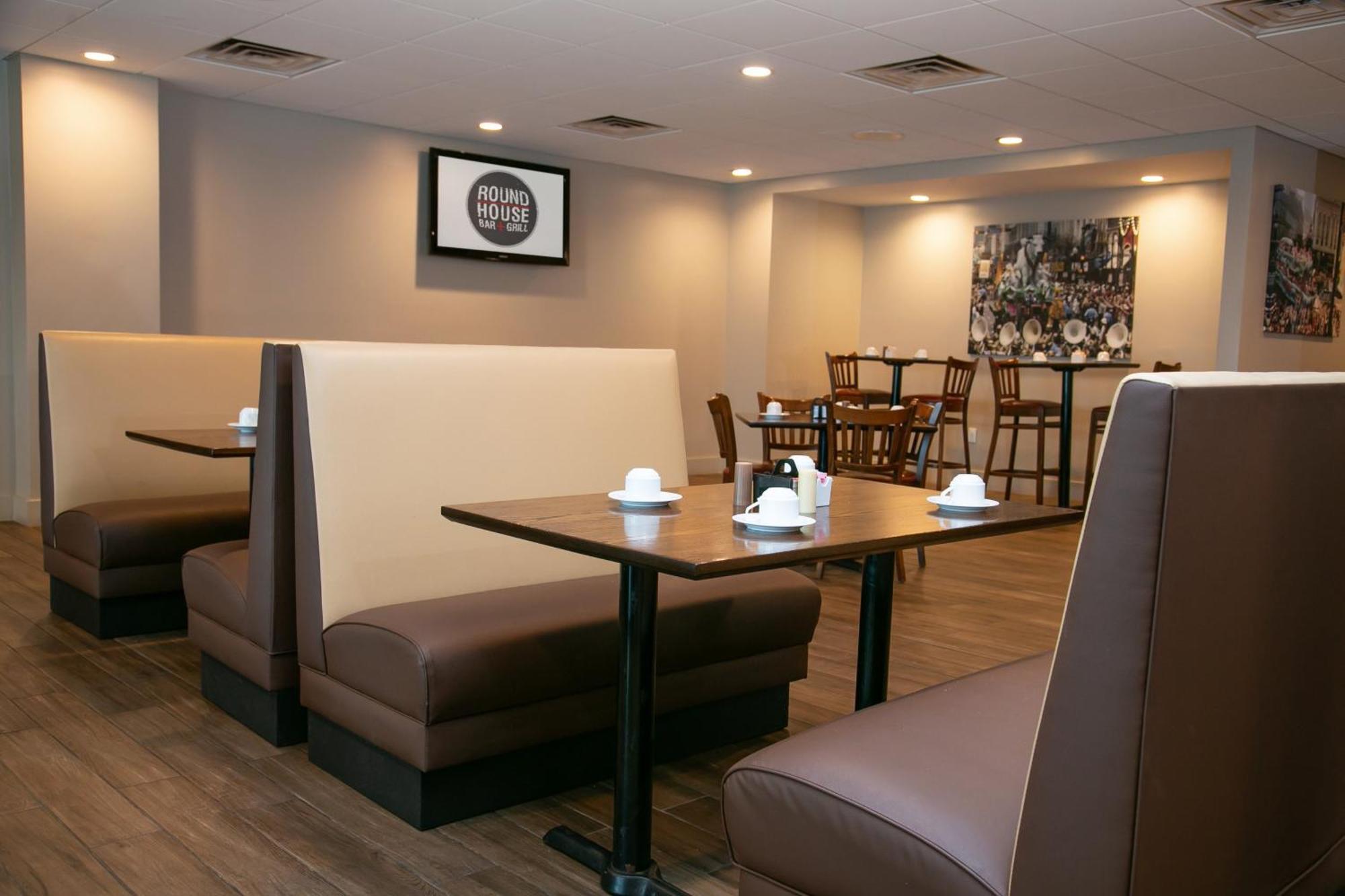 Holiday Inn Metairie New Orleans By Ihg Exterior photo