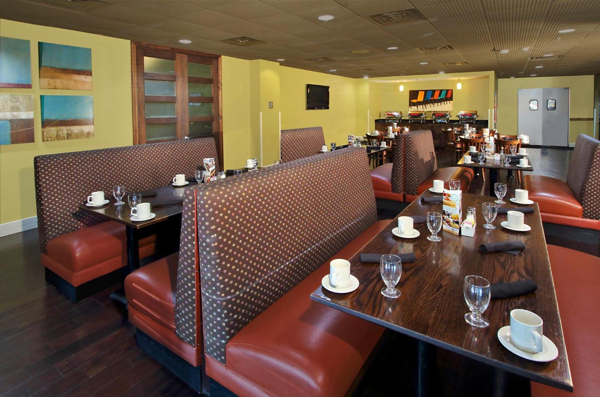 Holiday Inn Metairie New Orleans By Ihg Exterior photo